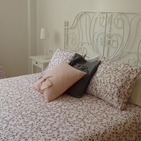 Apartamento Piscina Viena Roses Eksteriør bilde