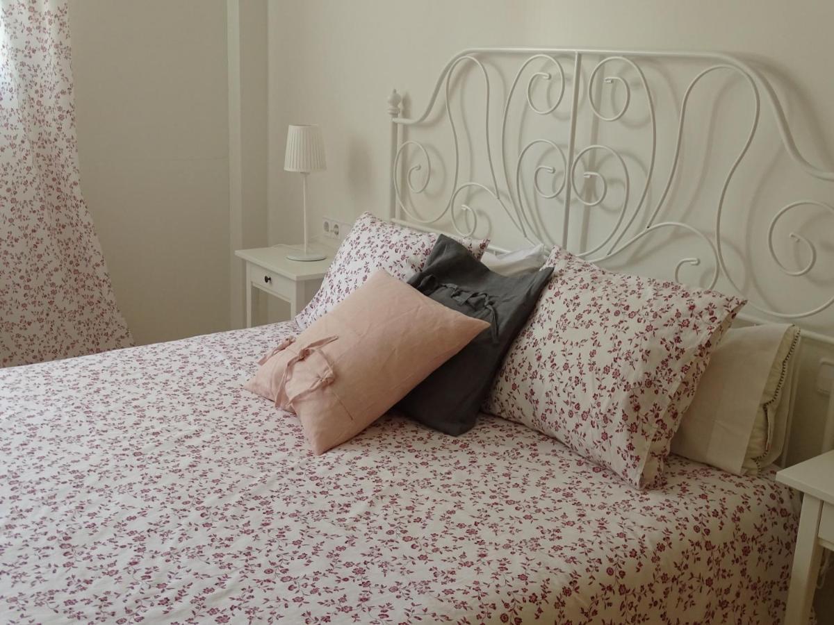 Apartamento Piscina Viena Roses Eksteriør bilde