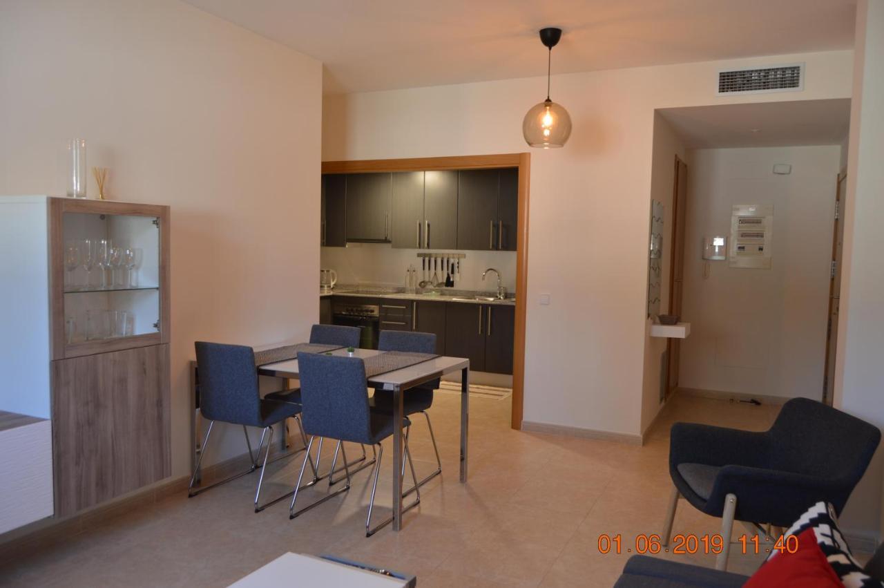 Apartamento Piscina Viena Roses Eksteriør bilde